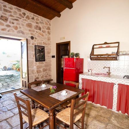 Homidoo Carrubo Apartment Santa Croce Camerina Bagian luar foto