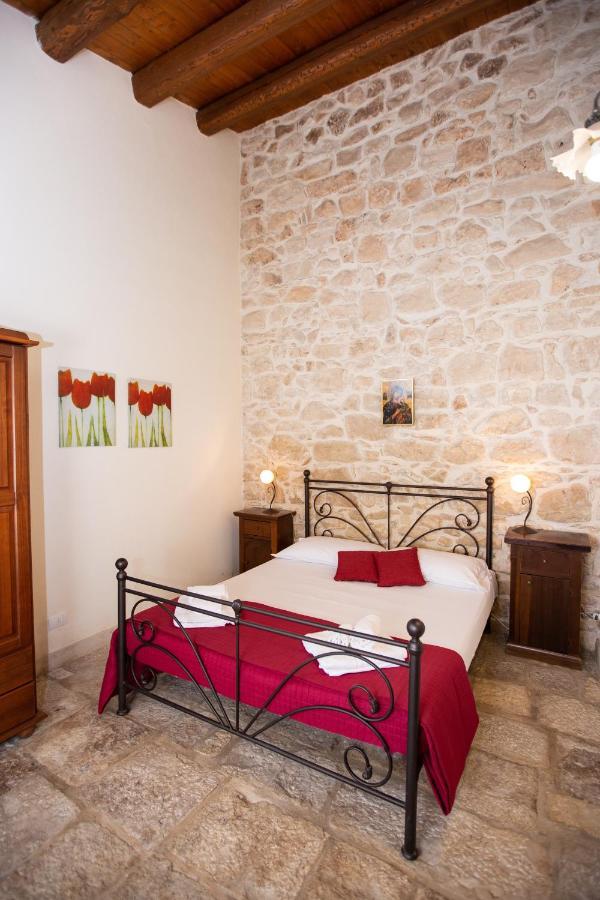 Homidoo Carrubo Apartment Santa Croce Camerina Bagian luar foto