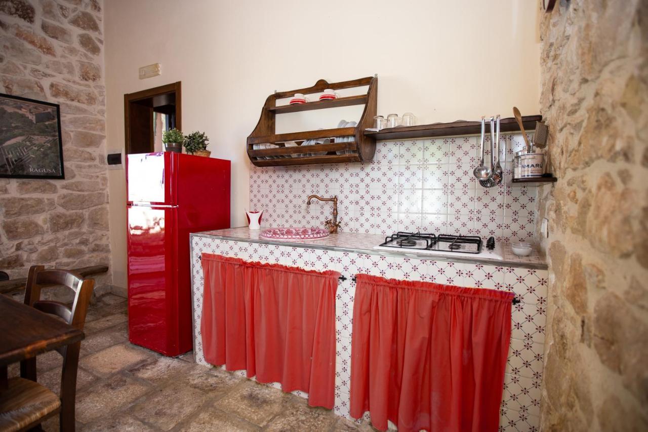Homidoo Carrubo Apartment Santa Croce Camerina Bagian luar foto