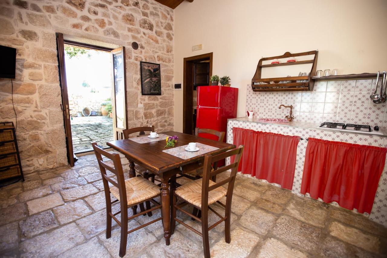 Homidoo Carrubo Apartment Santa Croce Camerina Bagian luar foto