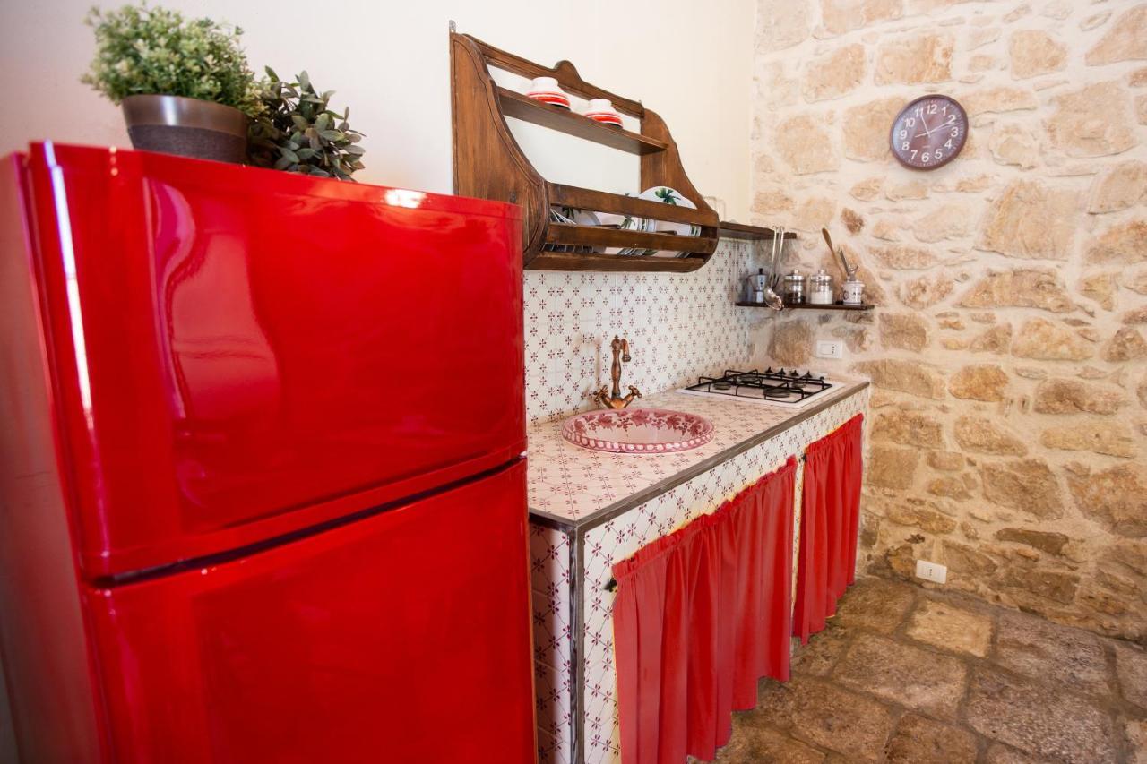Homidoo Carrubo Apartment Santa Croce Camerina Bagian luar foto